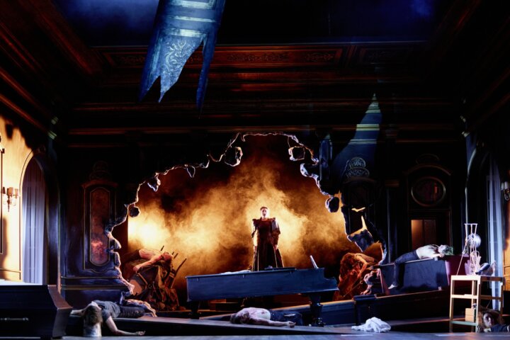 ゲルトナープラッツ劇場《イーゴリ公》 © Markus Tordik