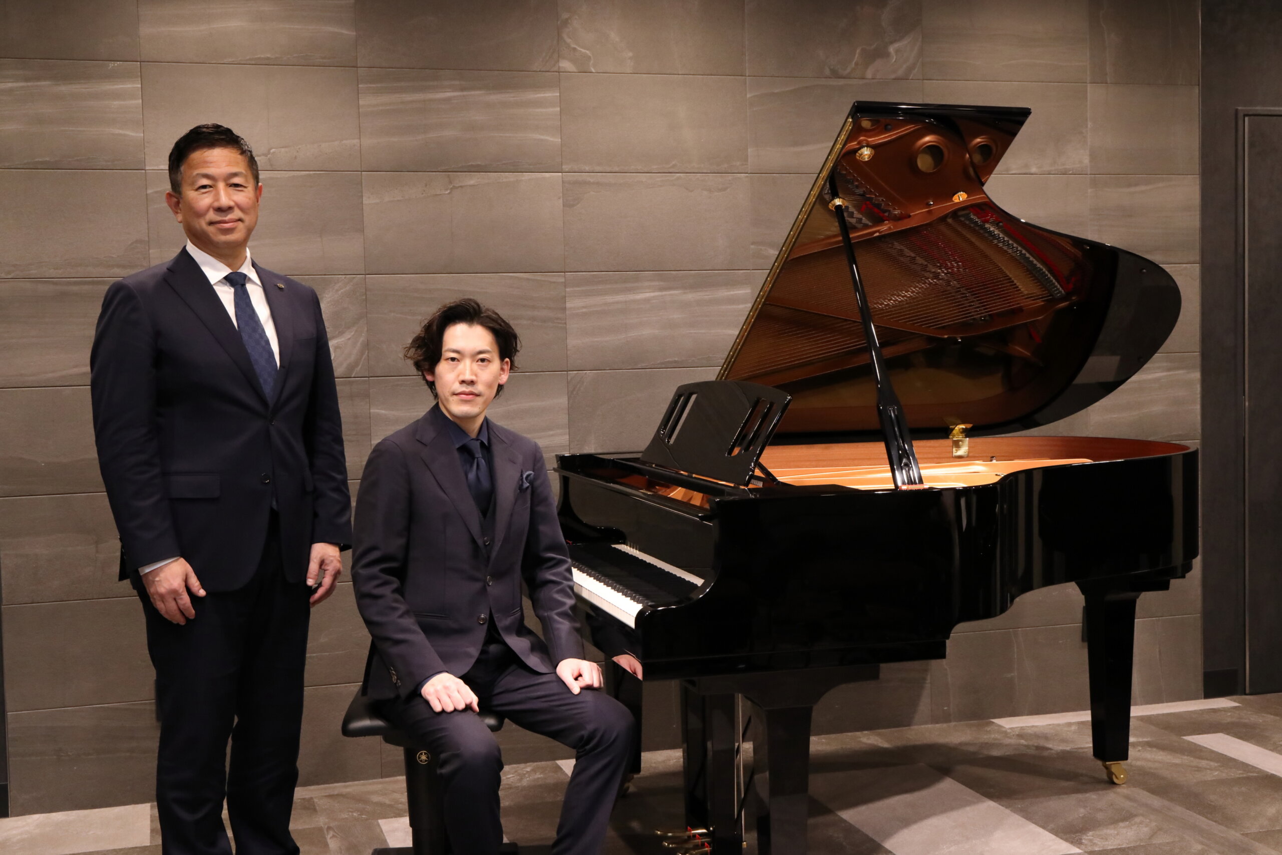 ヤマハの新たなグランドピアノ“Espressivo”「艶やかで気品のある音」