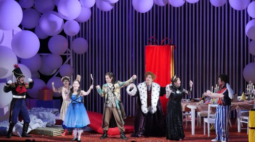 いま世界で活躍する若手演出家、菅尾 友のオペラ道〜誰もが解放されてときめく舞台づくりを！