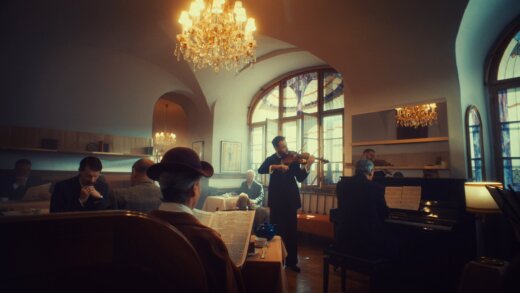 ウィーン・フィル団員の姿も!ニューイヤー・コンサート合間に現地で流れた見事な映像