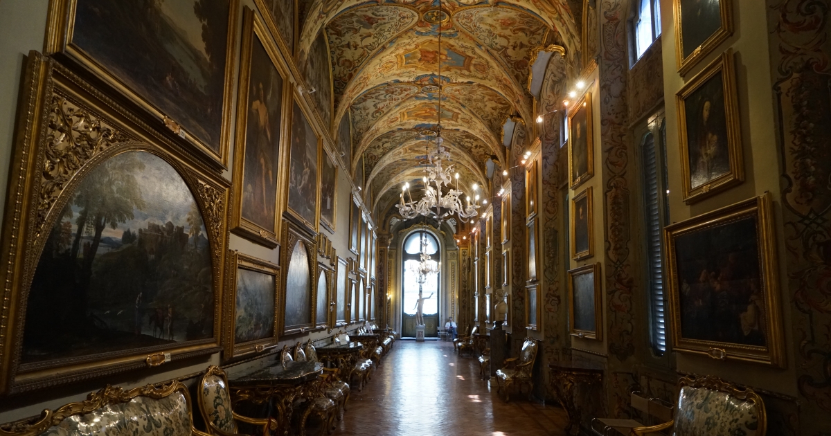 ローマ、ドーリア・パンフィーリ宮殿とカラヴァッジョが描いたカストラート