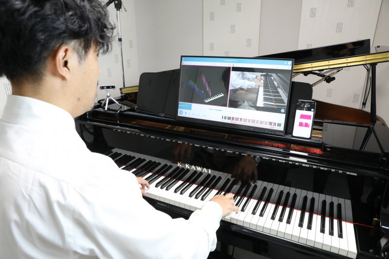 ソニーCSLが科学の力でピアニストの心身をサポート！ 芸術表現に集中できる教育を