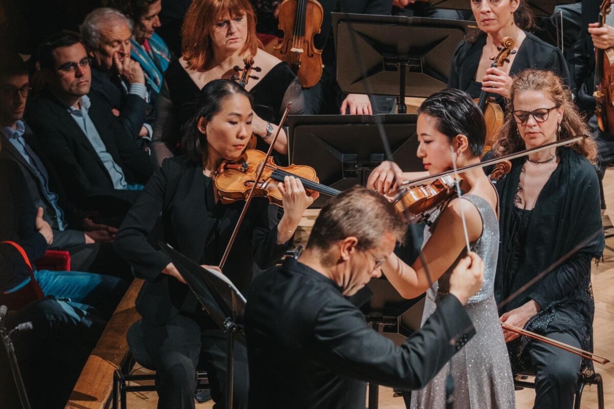 世代を超えた議論と仲間意識が彩るベルギーのオーケストラ